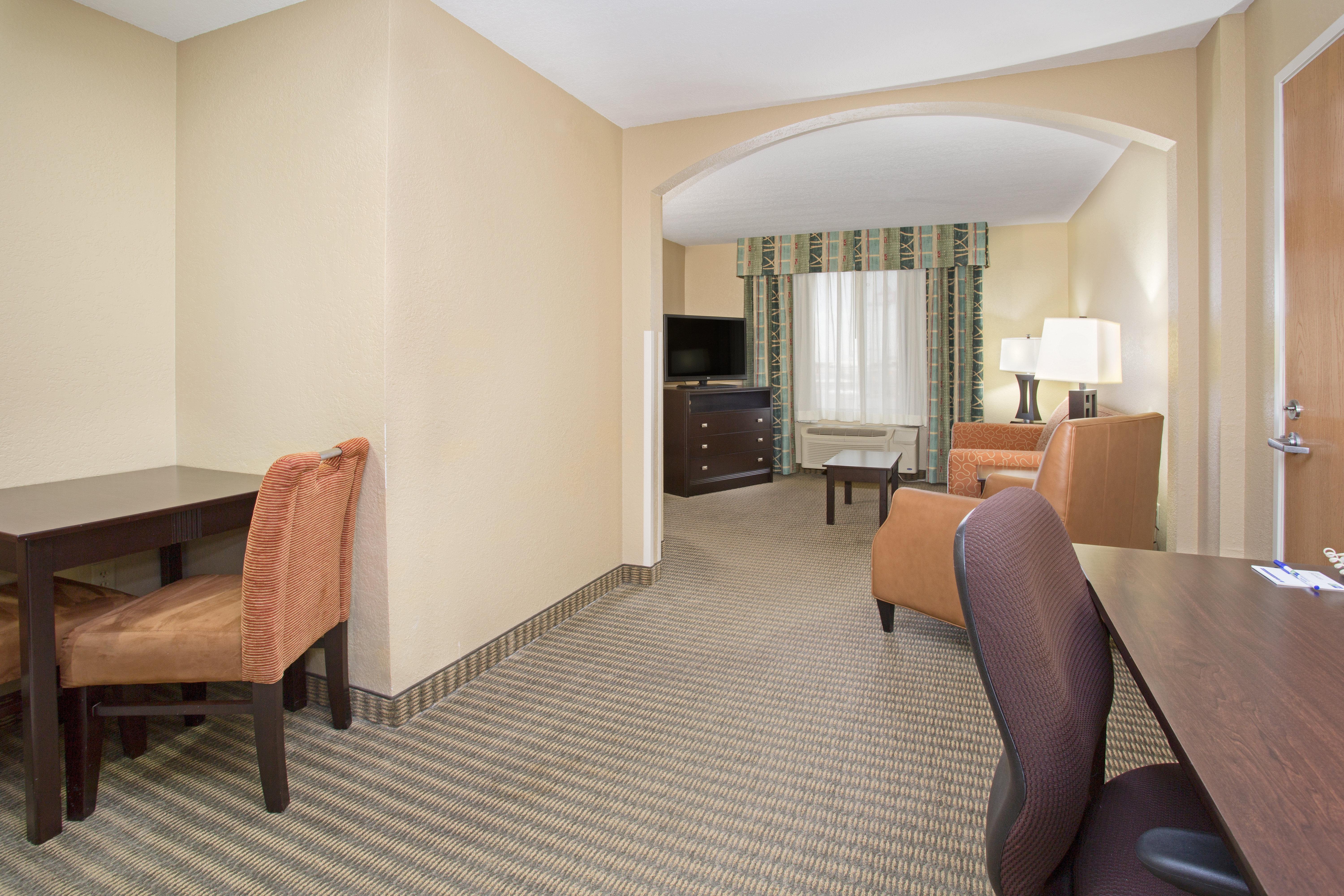 Holiday Inn Express Hotel & Suites Lexington By Ihg Extérieur photo