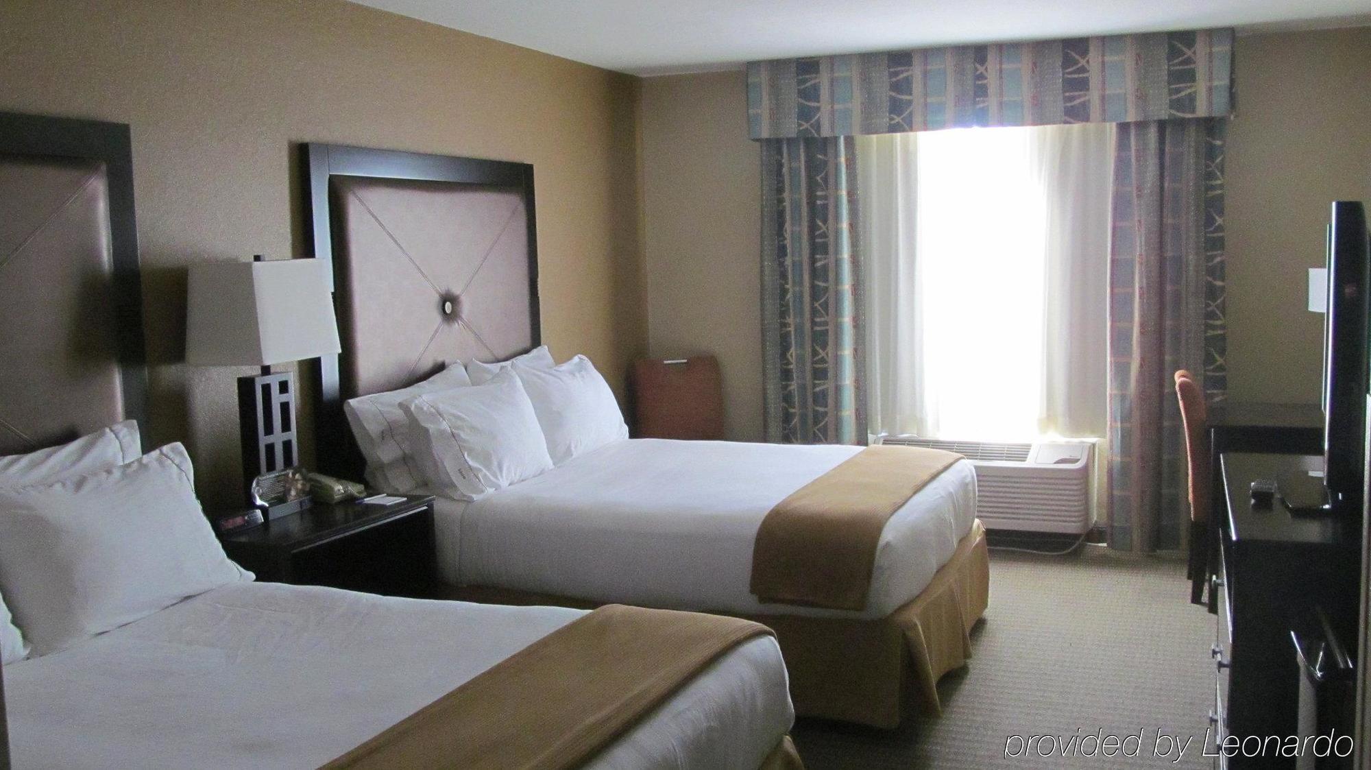Holiday Inn Express Hotel & Suites Lexington By Ihg Extérieur photo