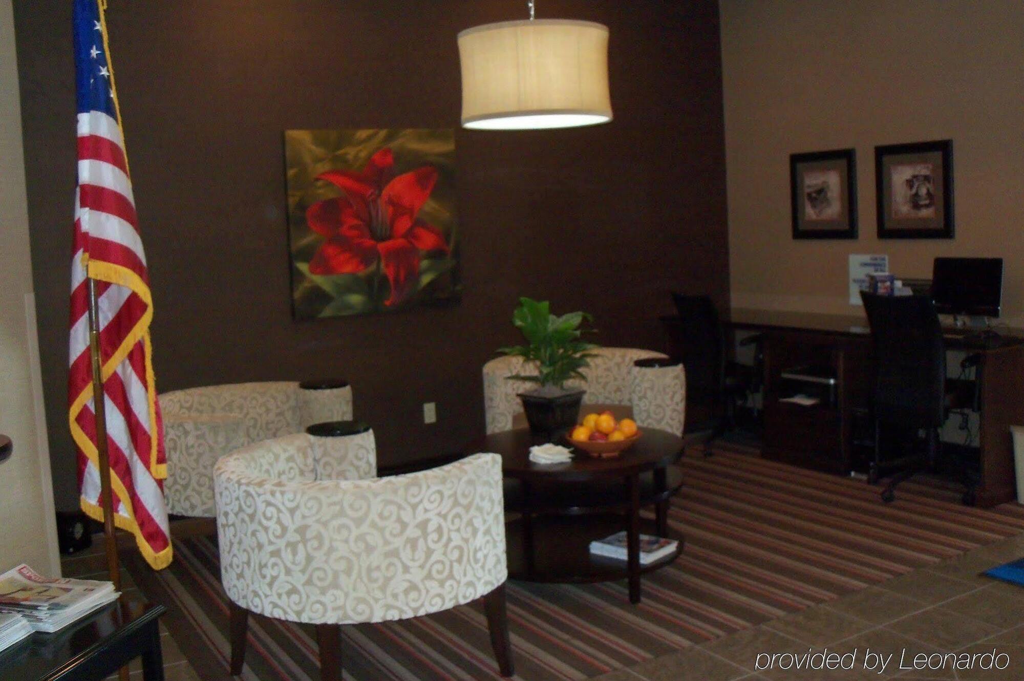 Holiday Inn Express Hotel & Suites Lexington By Ihg Extérieur photo